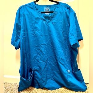 CHEROKEE -Authentic- Workwear Revolution Women’s V-Neck scrub top.
